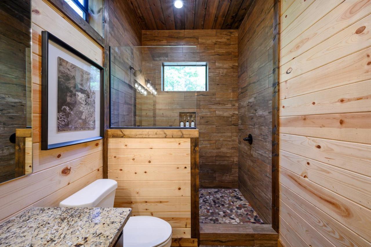 Вилла Bright Modern Luxury - Broken Bow Dream Retreat Экстерьер фото